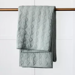 Bishop Coverlet 240x260