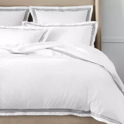 Chateau Quilt Cover - White & Dove