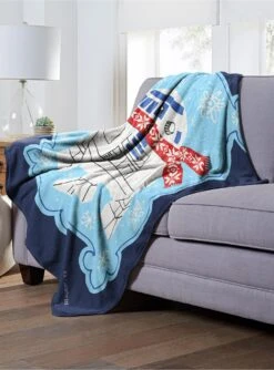 Star Wars Snowy R2D2 Throw Blanket -Cozy Comfort Shop 19293675 av2