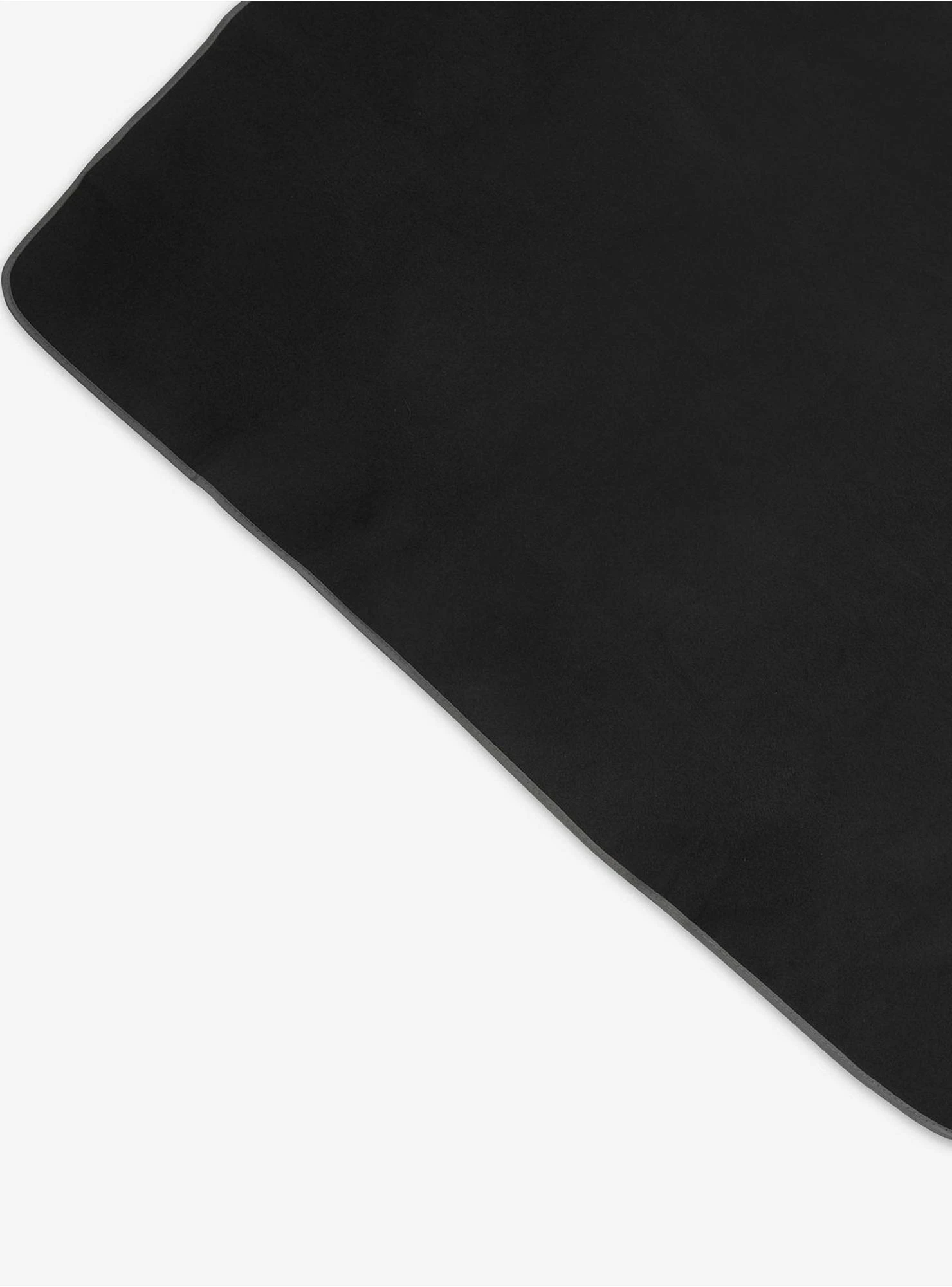 Disney Mickey Mouse NFL Green Bay Packers Outdoor Picnic Blanket 6 Disney Mickey Mouse NFL Green Bay Packers Outdoor Picnic Blanket - Image 4